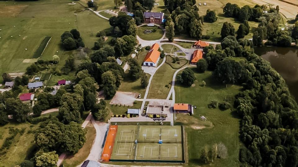 Sieksate Piena Muiza - Berghof Hotel & Spa מראה חיצוני תמונה